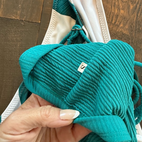 Teal and White tropical Print Bikini Set size small - Picture 2 of 3